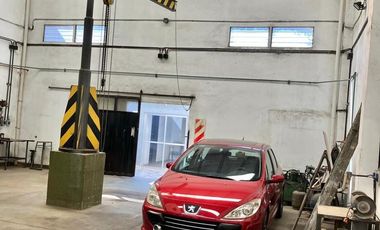 Depósito SOBRE LA AVENIDA MONTEVERDE