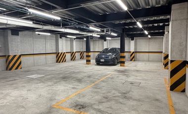 Estrena en Lomas de Chamizal edificio Boutique
