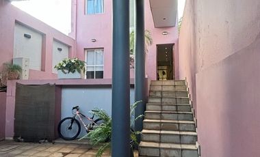 HERMOSA CASA CON PILETA EN ALQUILER EN VILLA SARITA