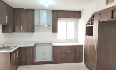 Casa en renta en Quinta Versalles, Chihuahua
