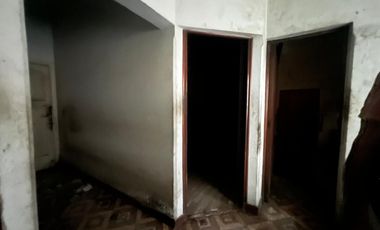 Casa en Aldo Bonzi a refaccionar - APTO CREDITO - 3 dormitorios