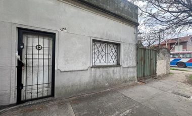 Casa en Aldo Bonzi a refaccionar - APTO CREDITO - 3 dormitorios