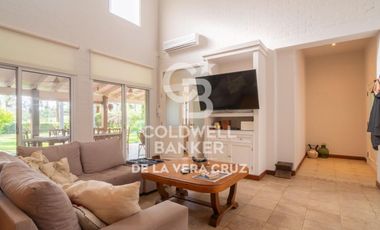 Casa en venta sobre dos lotes Club de Campo El Paso