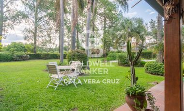 Casa en venta sobre dos lotes Club de Campo El Paso