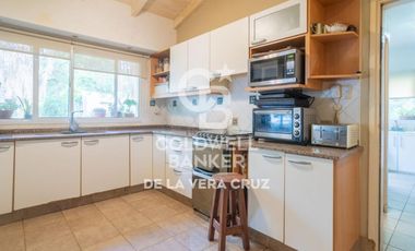 Casa en venta sobre dos lotes Club de Campo El Paso