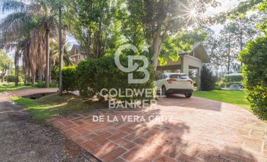 Casa en venta sobre dos lotes Club de Campo El Paso