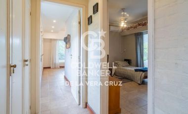 Casa en venta sobre dos lotes Club de Campo El Paso