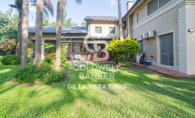 Casa en venta sobre dos lotes Club de Campo El Paso