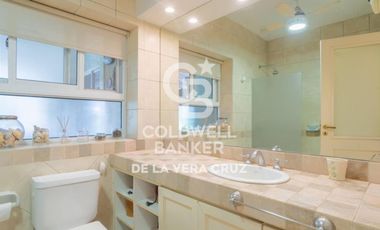 Casa en venta sobre dos lotes Club de Campo El Paso