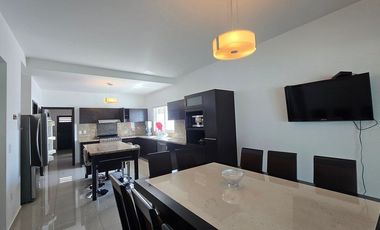CASA EN VENTA EN FRACCIONAMIENTO LOMAS DE COCOYOC.