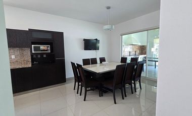 CASA EN VENTA EN FRACCIONAMIENTO LOMAS DE COCOYOC.