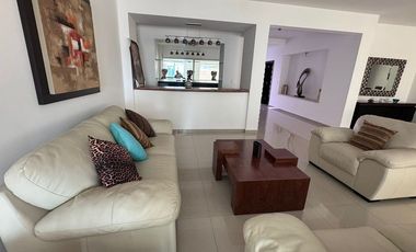 CASA EN VENTA EN FRACCIONAMIENTO LOMAS DE COCOYOC.