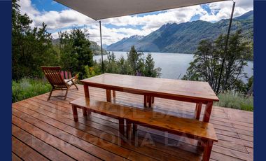 ALQUILER TURÍSTICO - Casa categoria impresionante vista al lago en barrio cerrado Villa la Angostura
