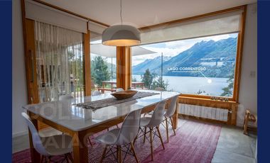 ALQUILER TURÍSTICO - Casa categoria impresionante vista al lago en barrio cerrado Villa la Angostura