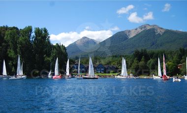 ALQUILER TURÍSTICO - Casa categoria impresionante vista al lago en barrio cerrado Villa la Angostura
