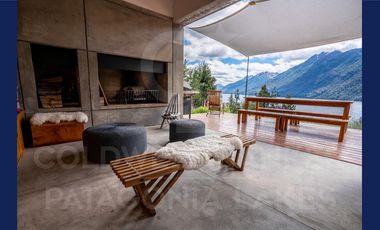 ALQUILER TURÍSTICO - Casa categoria impresionante vista al lago en barrio cerrado Villa la Angostura