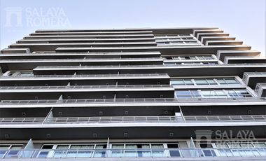 Departamento 4 Ambientes Edificio Bahía del Puerto piso alto vista única al río