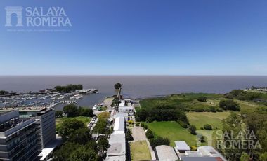 Departamento 4 Ambientes Edificio Bahía del Puerto piso alto vista única al río
