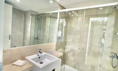 Departamento 4 Ambientes Edificio Bahía del Puerto piso alto vista única al río