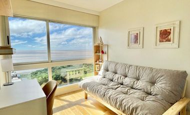 Departamento 4 Ambientes Edificio Bahía del Puerto piso alto vista única al río