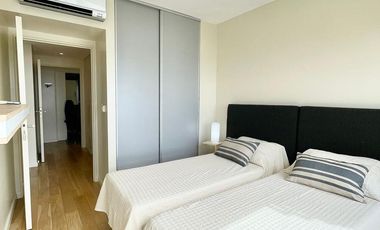 Departamento 4 Ambientes Edificio Bahía del Puerto piso alto vista única al río