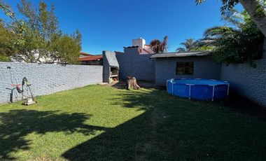 Chalet 3 ambientes venta Banfield