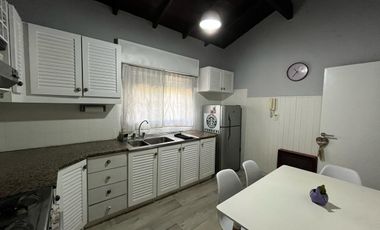 Chalet 3 ambientes venta Banfield