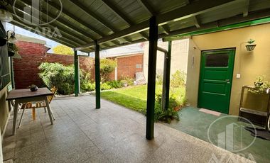 HOSTAL   habitacion con baño privado en martinez