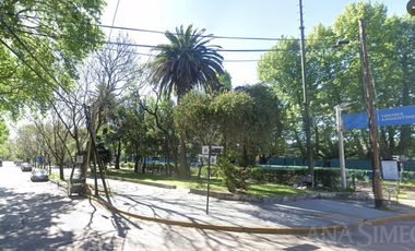 Casa a refaccionar sobre lote de 280m2 en Venta en San Isidro
