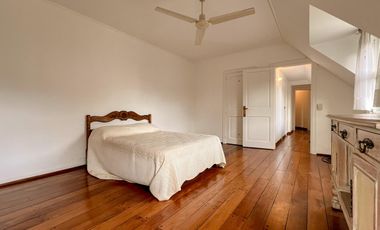 VENTA | RESIDENCIA | 7 AMBIENTES | LOS TRONCOS | 1700m² LOTE |