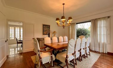 VENTA | RESIDENCIA | 7 AMBIENTES | LOS TRONCOS | 1700m² LOTE |