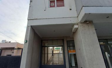 Departamento con Cochera en VENTA
