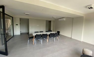 Depto monoamb en alquiler - Boulevard V - General Pacheco - Javier Quintana Inmobiliaria