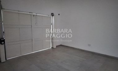 CASA DOS DORMITORIOS CON COCHERA - Juan del Campillo al 2700
