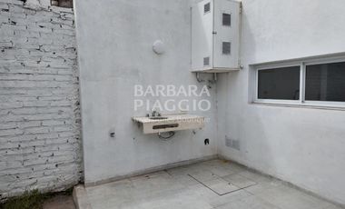 CASA DOS DORMITORIOS CON COCHERA - Juan del Campillo al 2700