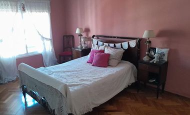 Lindísimo y amplio departamento muy bien ubicado