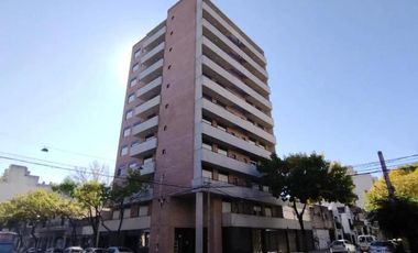 Venta Cochera en barrio Abasto