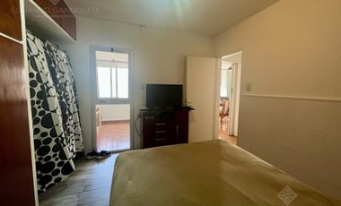 Excelente PH sobre la Avda a mts de la Estación - Apto Crédito!!!