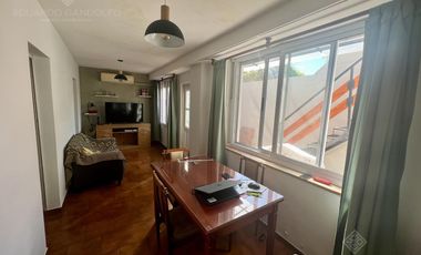 Excelente PH sobre la Avda a mts de la Estación - Apto Crédito!!!