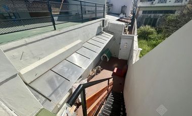 Excelente PH sobre la Avda a mts de la Estación - Apto Crédito!!!