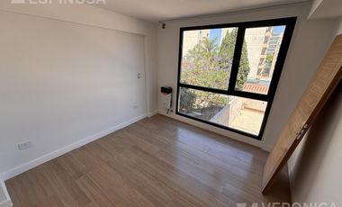 Departamento de tres ambientes en venta, Moron.