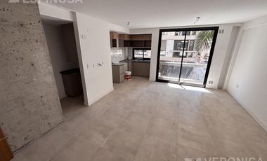 Departamento de tres ambientes en venta, Moron.