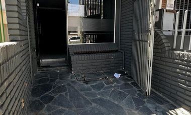 VENTA LOCAL EN HAEDO CHICO