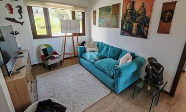 CASA EN RUTA ENSENADA, VISTA LAGO  Y VOLCAN EN 180 GRADOS