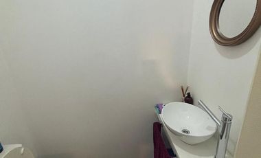 Casa 4 ambientes jardín. Olivos.