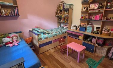 Casa 4 ambientes jardín. Olivos.