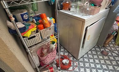 Casa 4 ambientes jardín. Olivos.