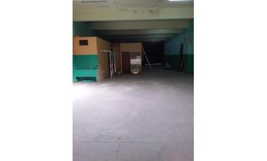 Galpón 435 m2 con oficinas