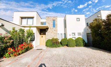 Casa en venta  en COLINA