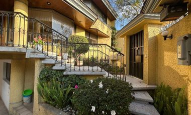 SE VENDE RESIDENCIA EN JARDINES EN LA MONTAÑA.